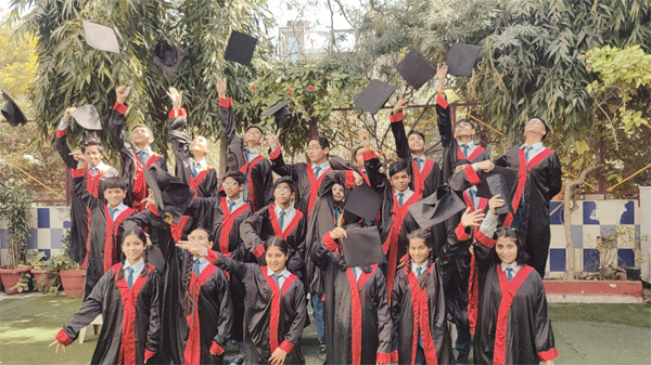 GRADUATION DAY